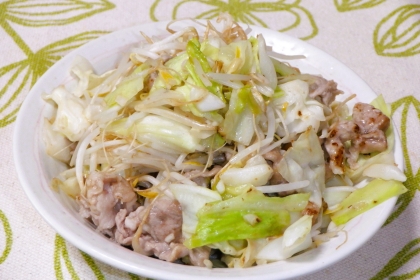 はじゃじゃさんハイサイ♪
野菜をたっぷりと食べられるので良いですね。
簡単に作れてとても美味しかったです♪
ご馳走様でした。
いつも有難うございます。