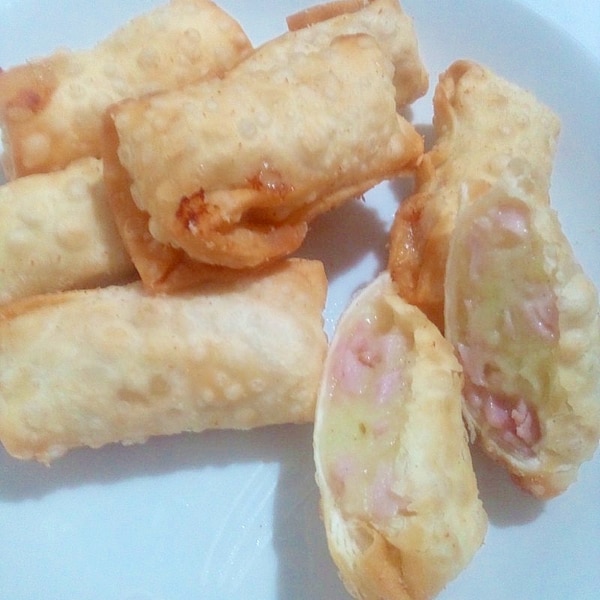 餃子の皮で ベーコンポテトチーズ春巻き レシピ 作り方 By さとmin 楽天レシピ 餃子の皮で ベーコンポテトチーズ春巻き レシピ 作り方 By さとmin 楽天レシピ