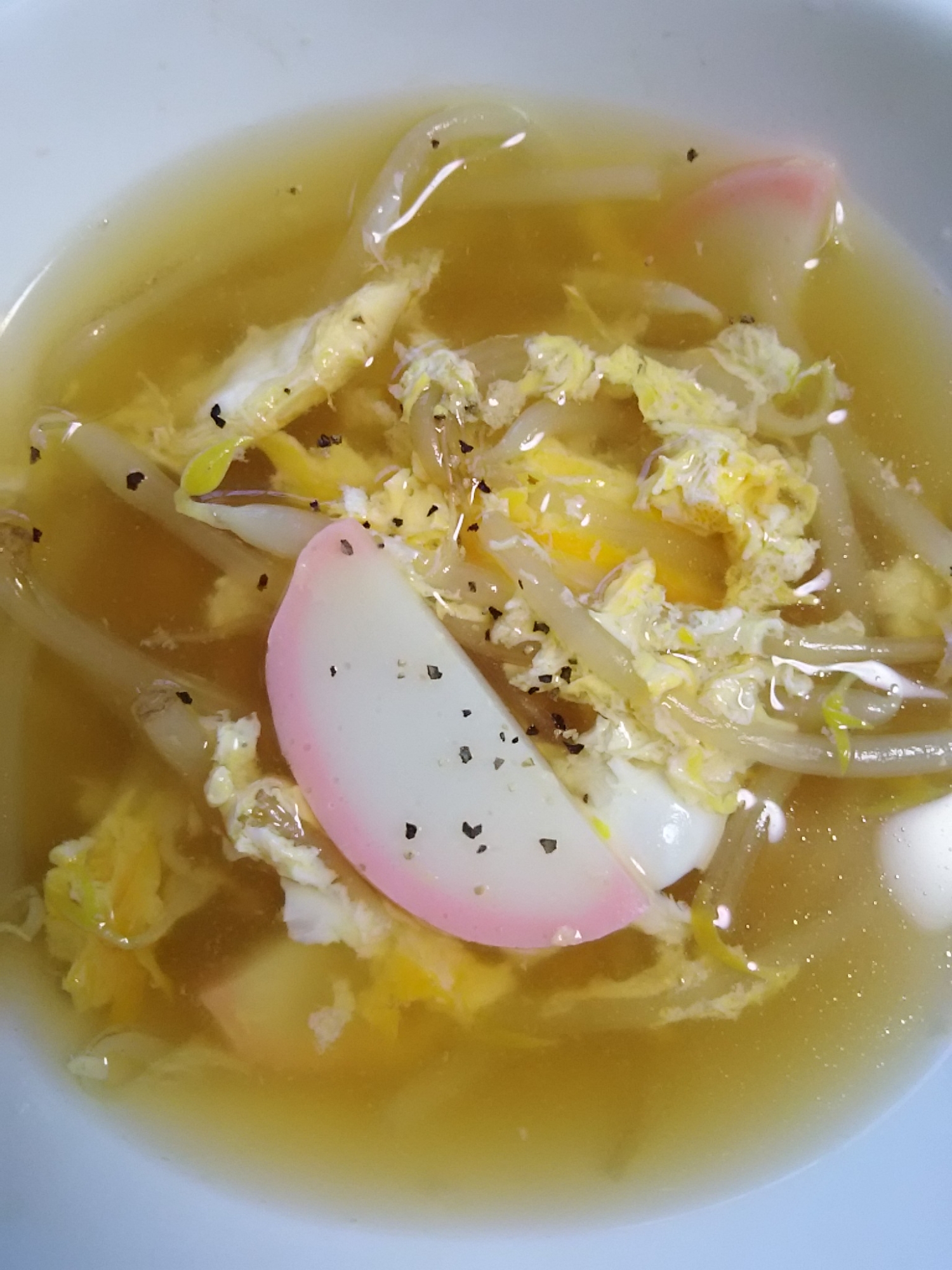 カマボコとモヤシの卵スープ(^^)