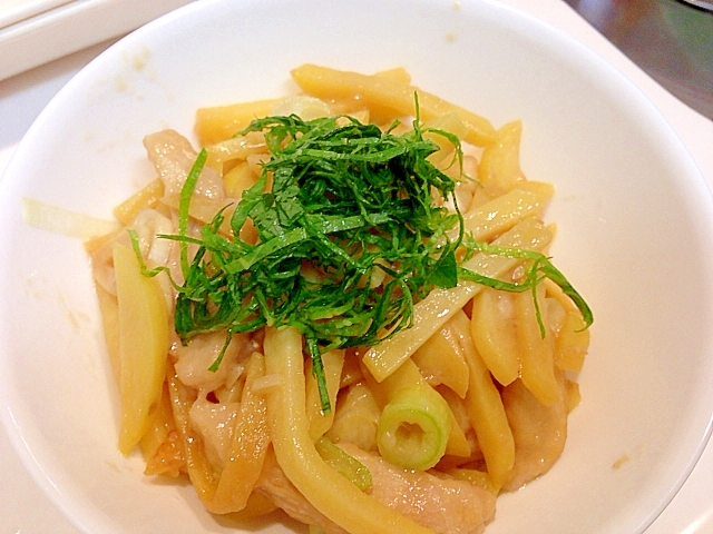 お手軽★鶏胸肉とじゃがいものガーリック醤油炒め