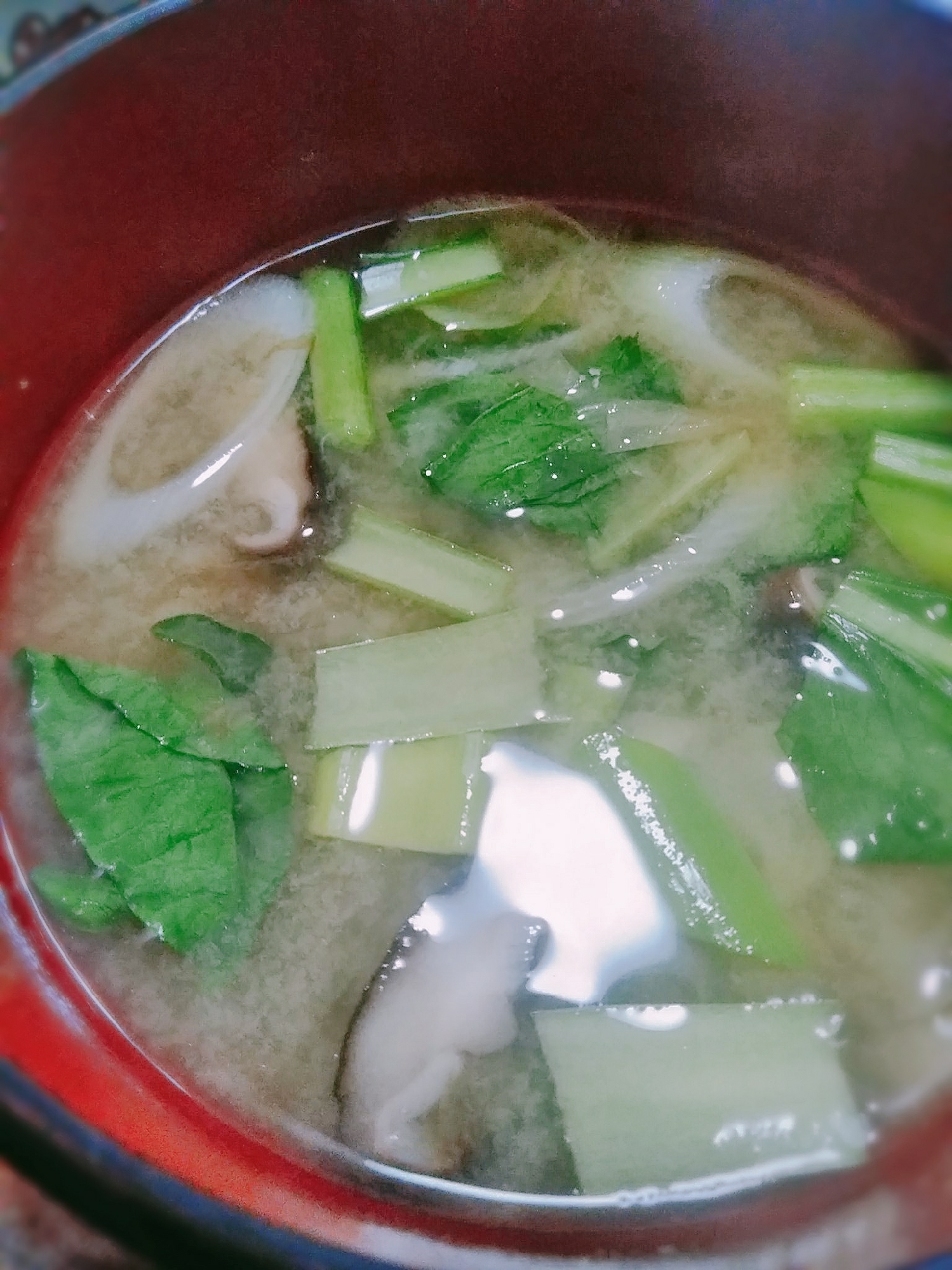 小松菜ねぎ椎茸の味噌汁