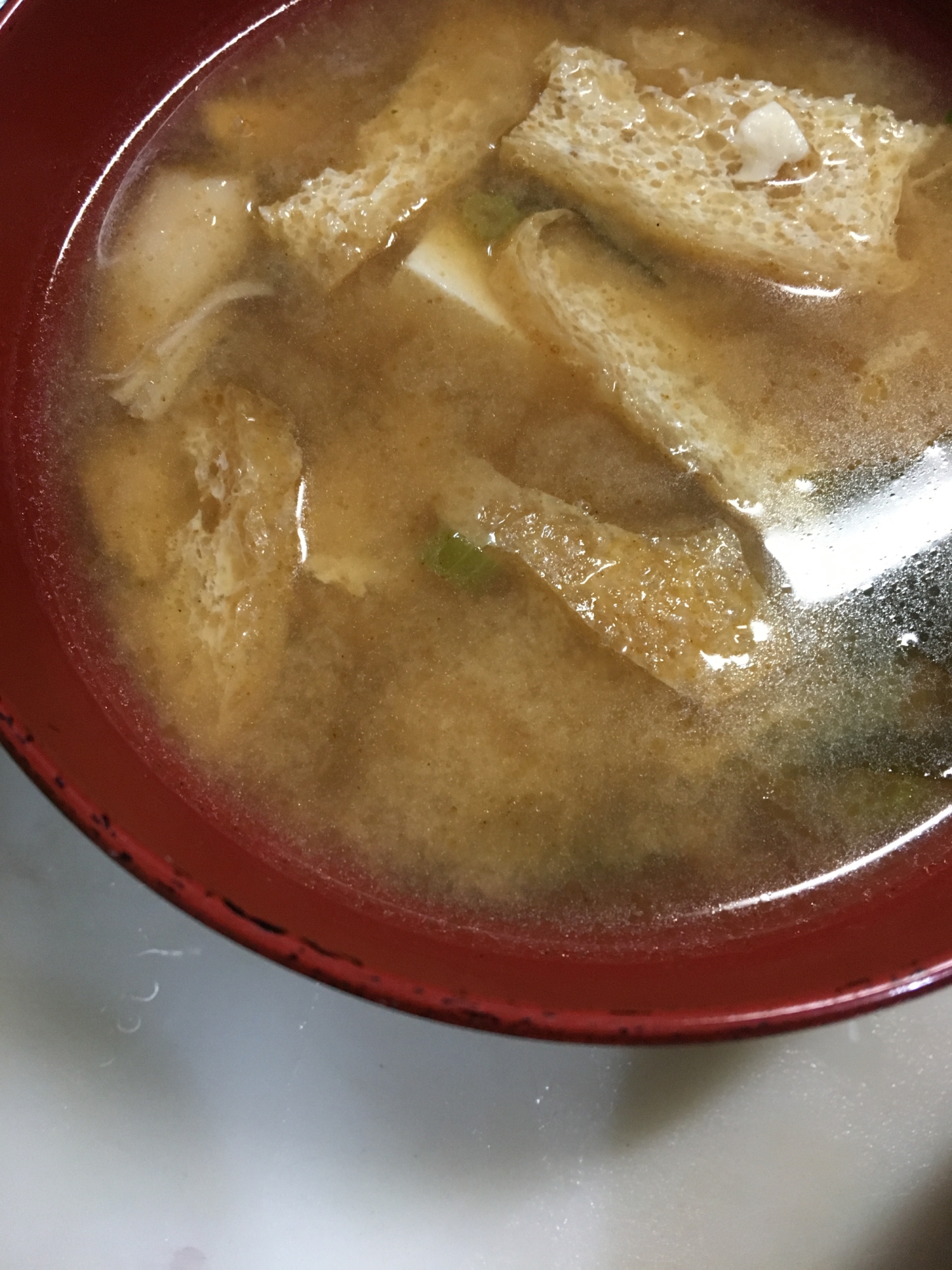 油揚げと豆腐とわかめのお味噌汁(^^)