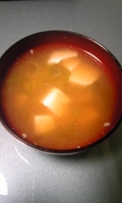 ばあば直伝！豆腐と長ねぎのみそ汁