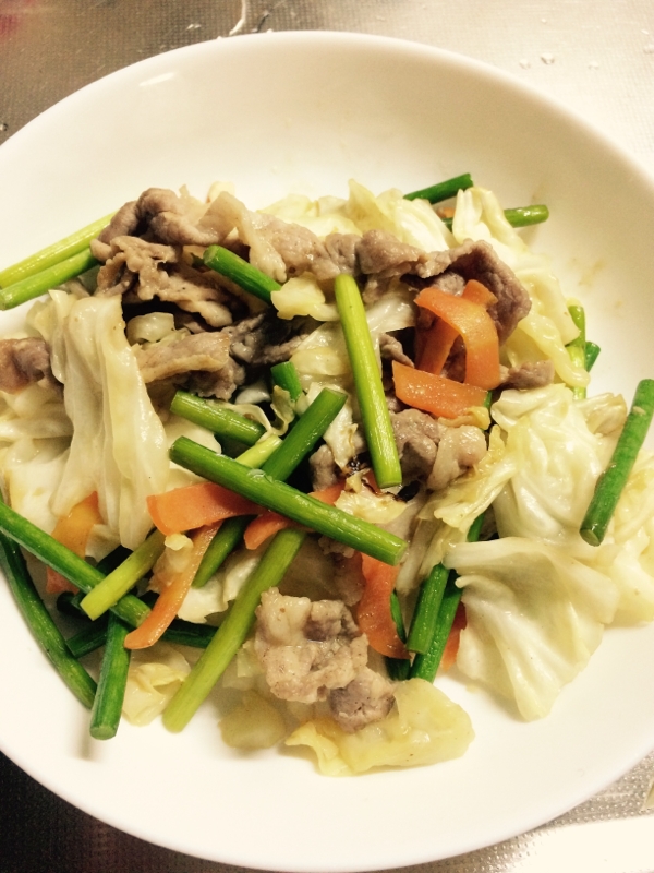 ニンニクの芽と豚肉の炒め物