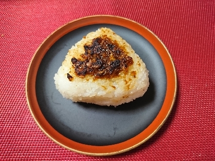 しょうゆ麹と胡桃❤️焼きおにぎり