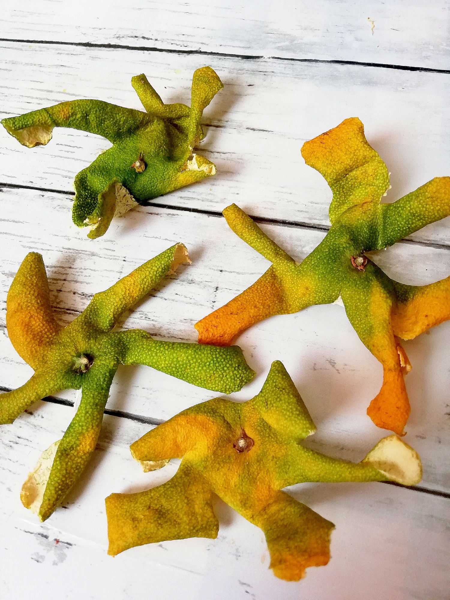 無農薬栽培のみかんの皮で。手作り陳皮