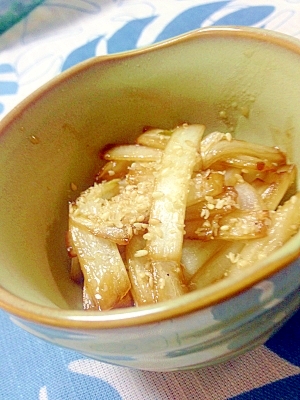 鍋で残った白菜の芯での醤油バターゴマ炒め