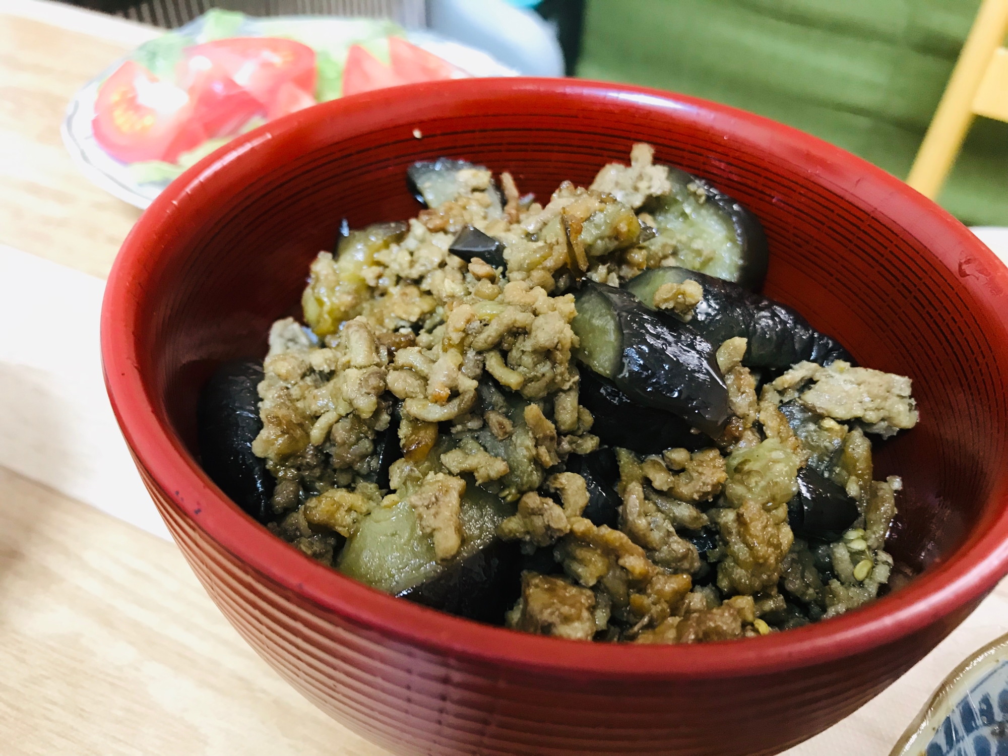 なすとひき肉のオイスターカレー丼