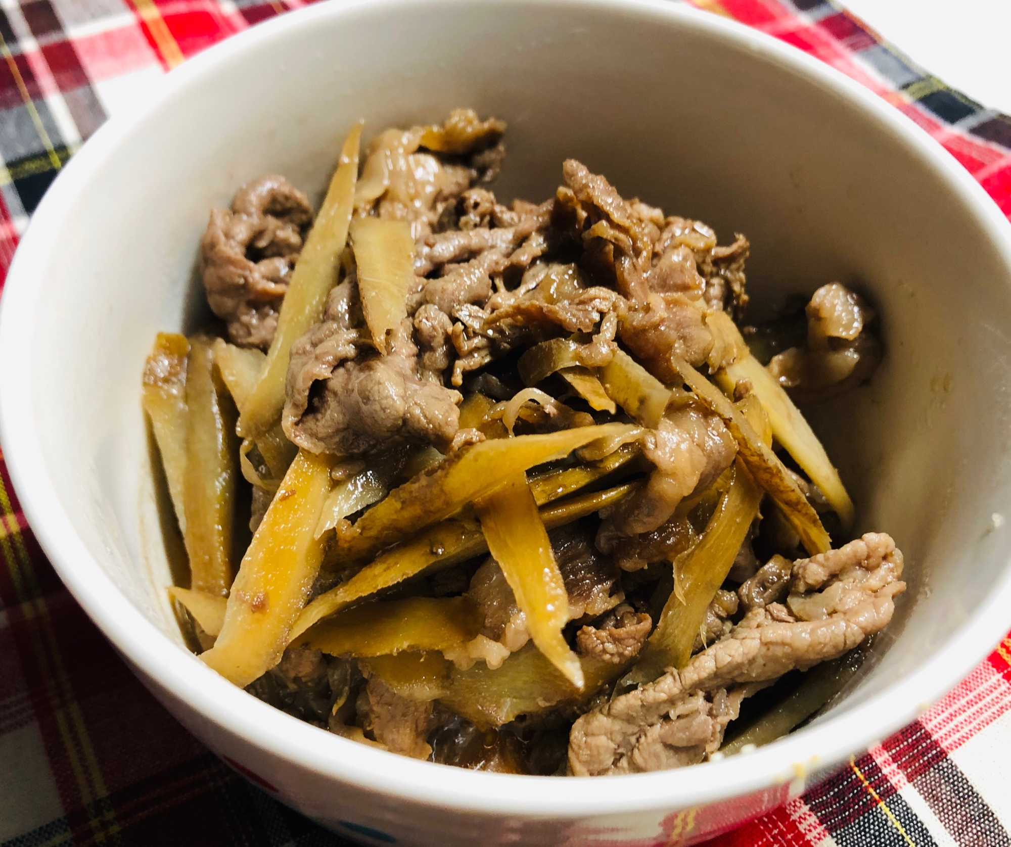 おかずに最高！牛肉とゴボウのしぐれ煮