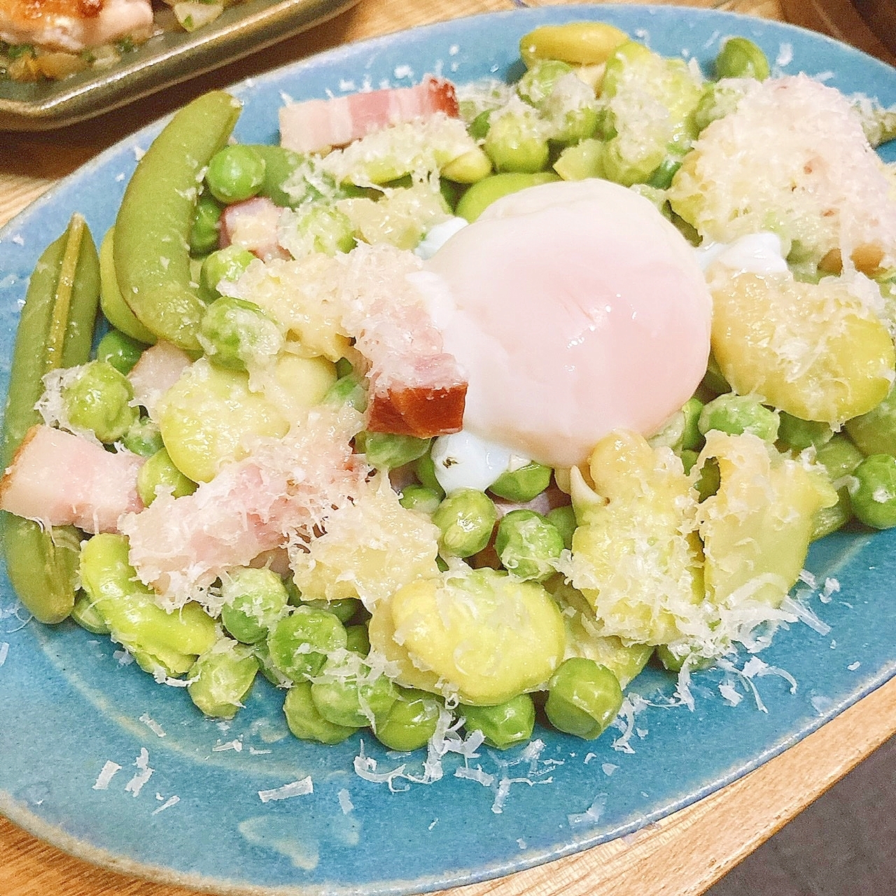 食感が楽しい♪青豆の温サラダ