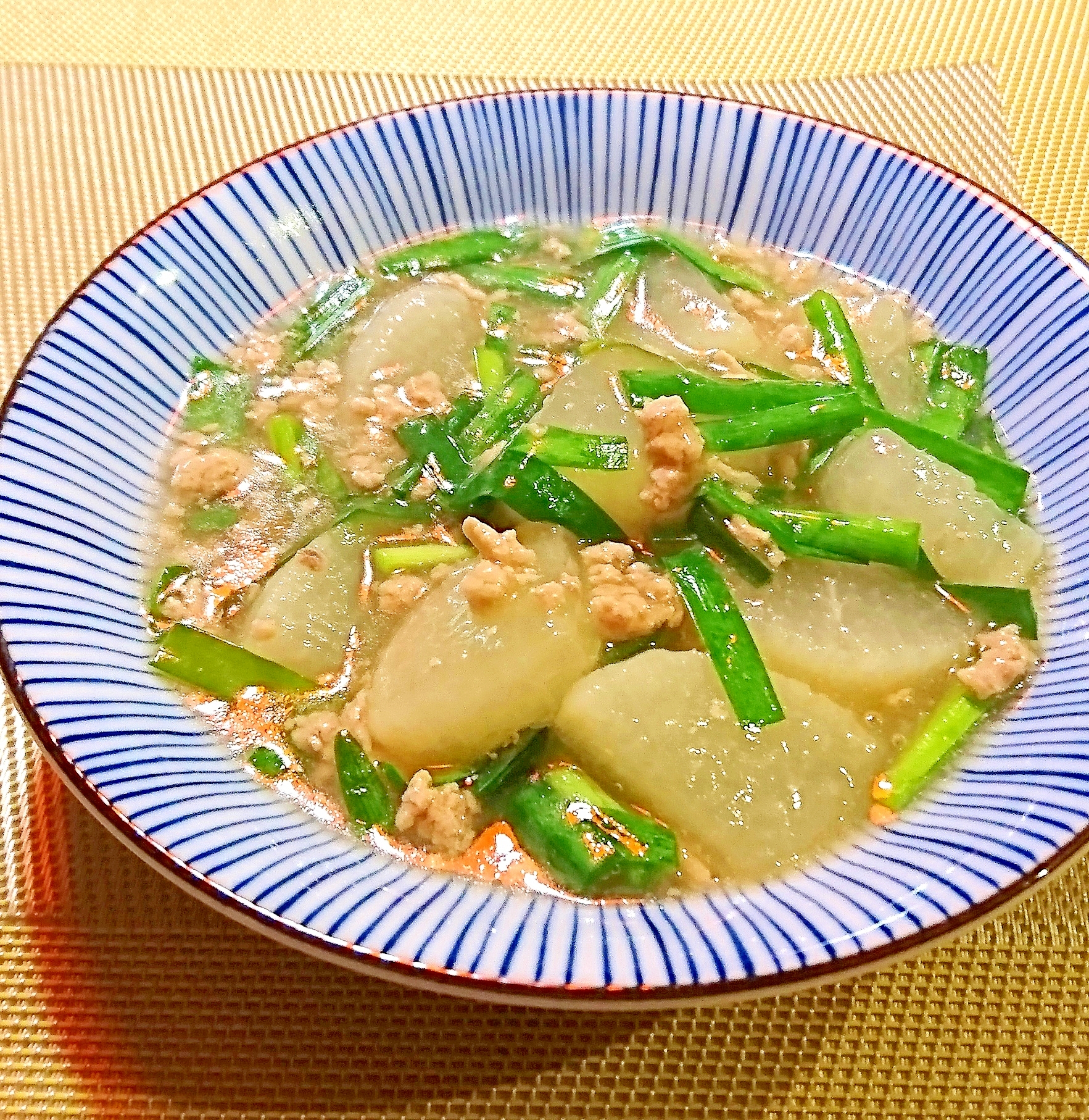 ニラと大根と挽肉のとろみ煮