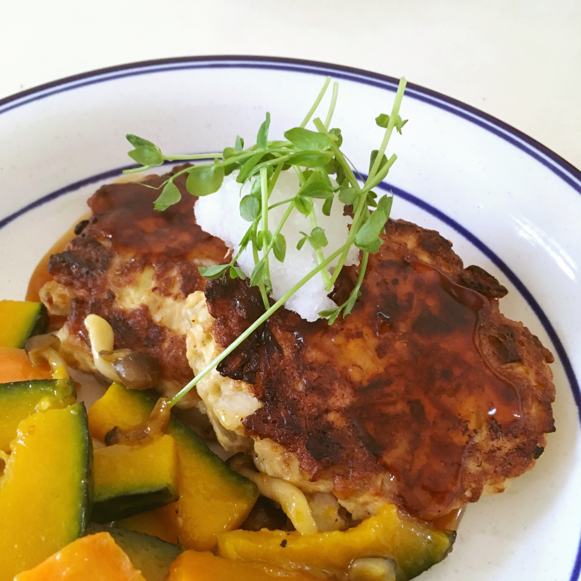 ふわっふわ♡豆腐とはんぺんの照り焼きハンバーグ