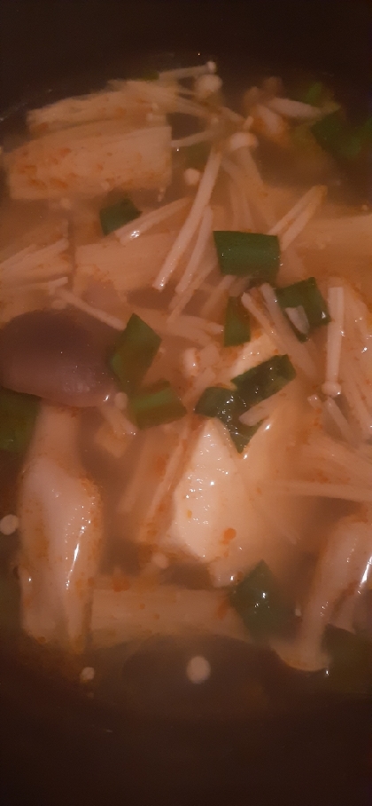 たっぷり一人分！きのこと豆腐のピリ辛鍋