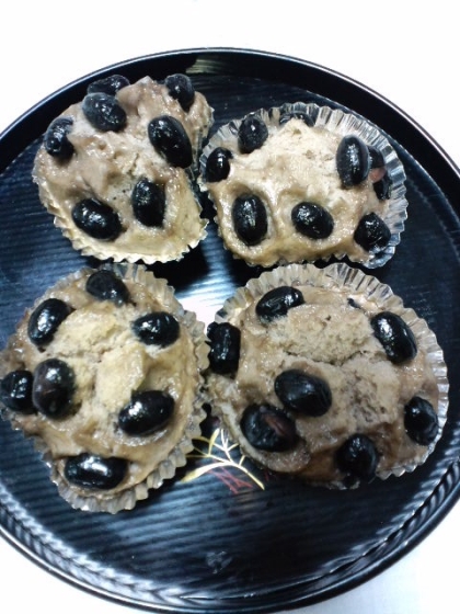 おせちリメイク！黒豆de美味しい黒豆蒸しパン♪