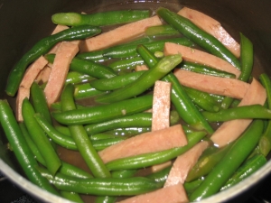 インゲンとスパムの煮物