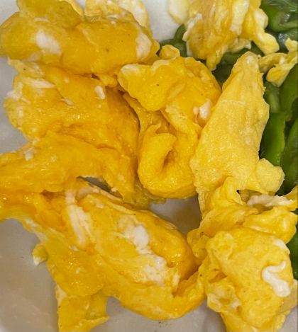 レンジでスクランブルエッグ