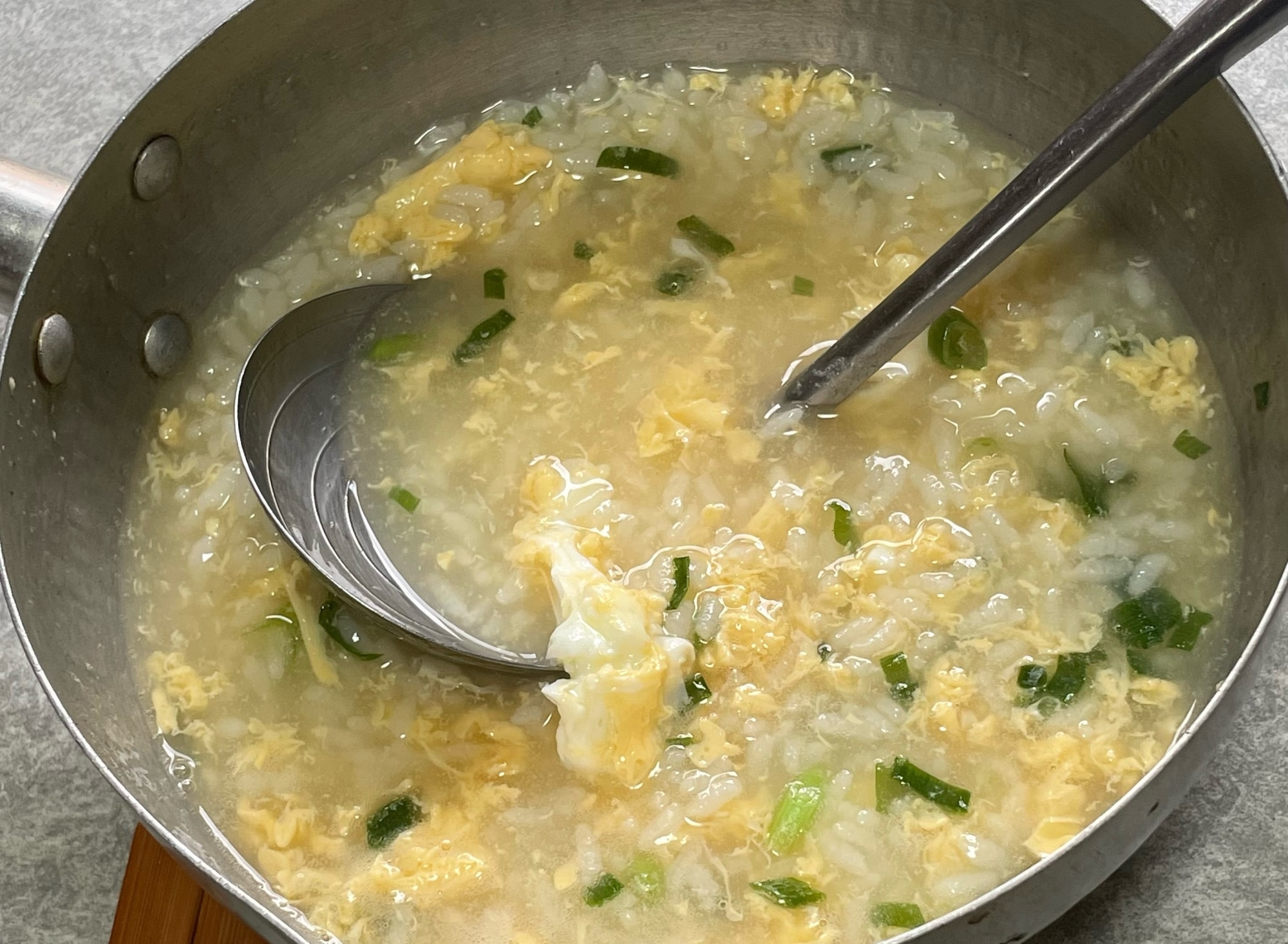 卵 雑炊 白 だし