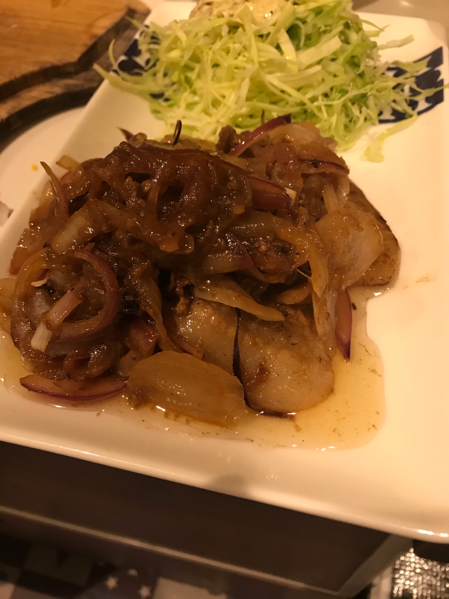 赤玉ねぎと豚肉のしょうがやき