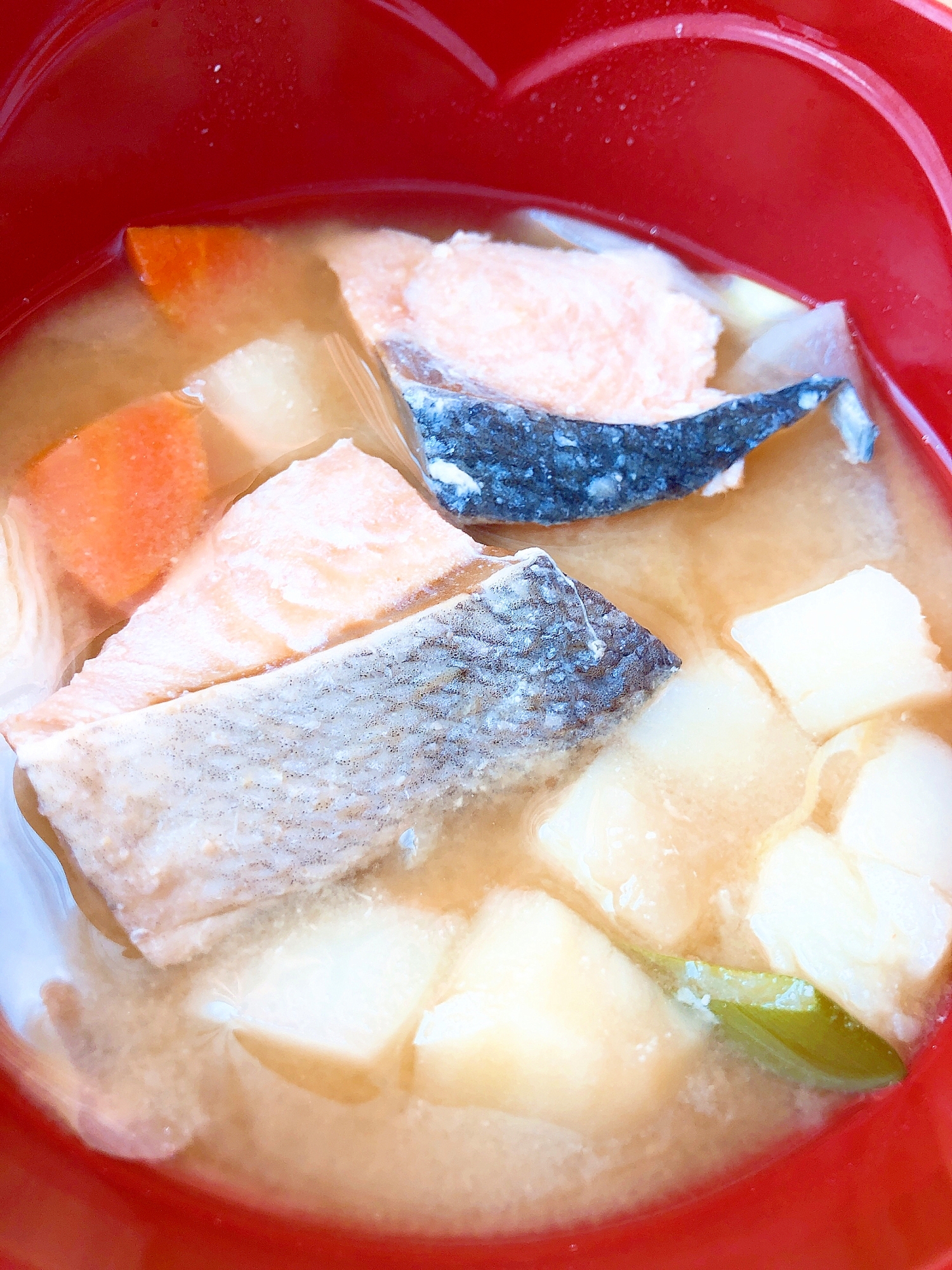 北海道の郷土料理 冬にぴったりのあつあつ石狩鍋風 レシピ 作り方 By ミートソース 楽天レシピ 北海道の郷土料理 冬にぴったりのあつあつ石狩鍋風 レシピ 作り方 By ミートソース 楽天レシピ