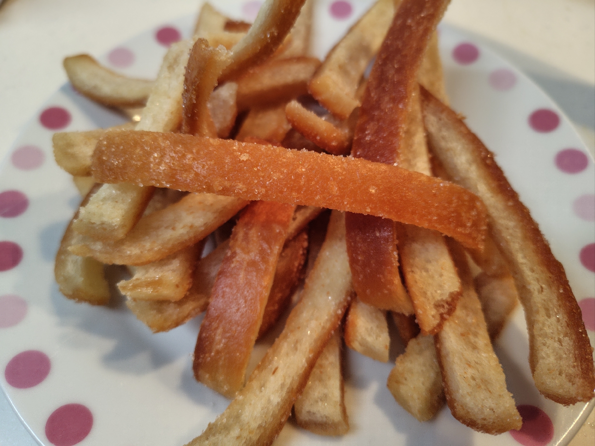 サクッ!ジュワッ!パン耳ラスク☆