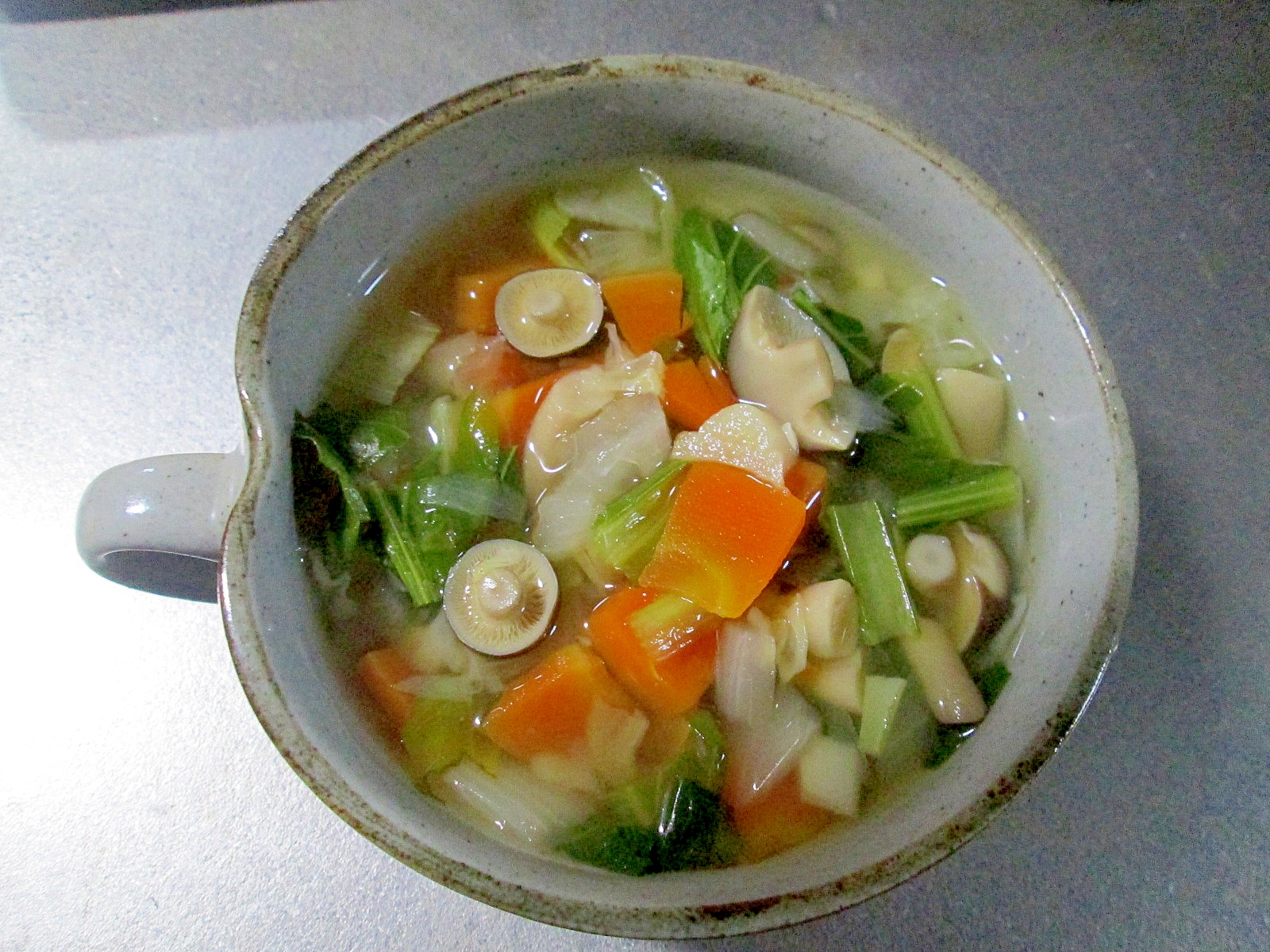 小松菜入り野菜スープ