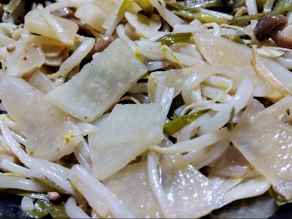 大根の炒め煮♡美味しいですね♪
素敵な1週間を✿⁠