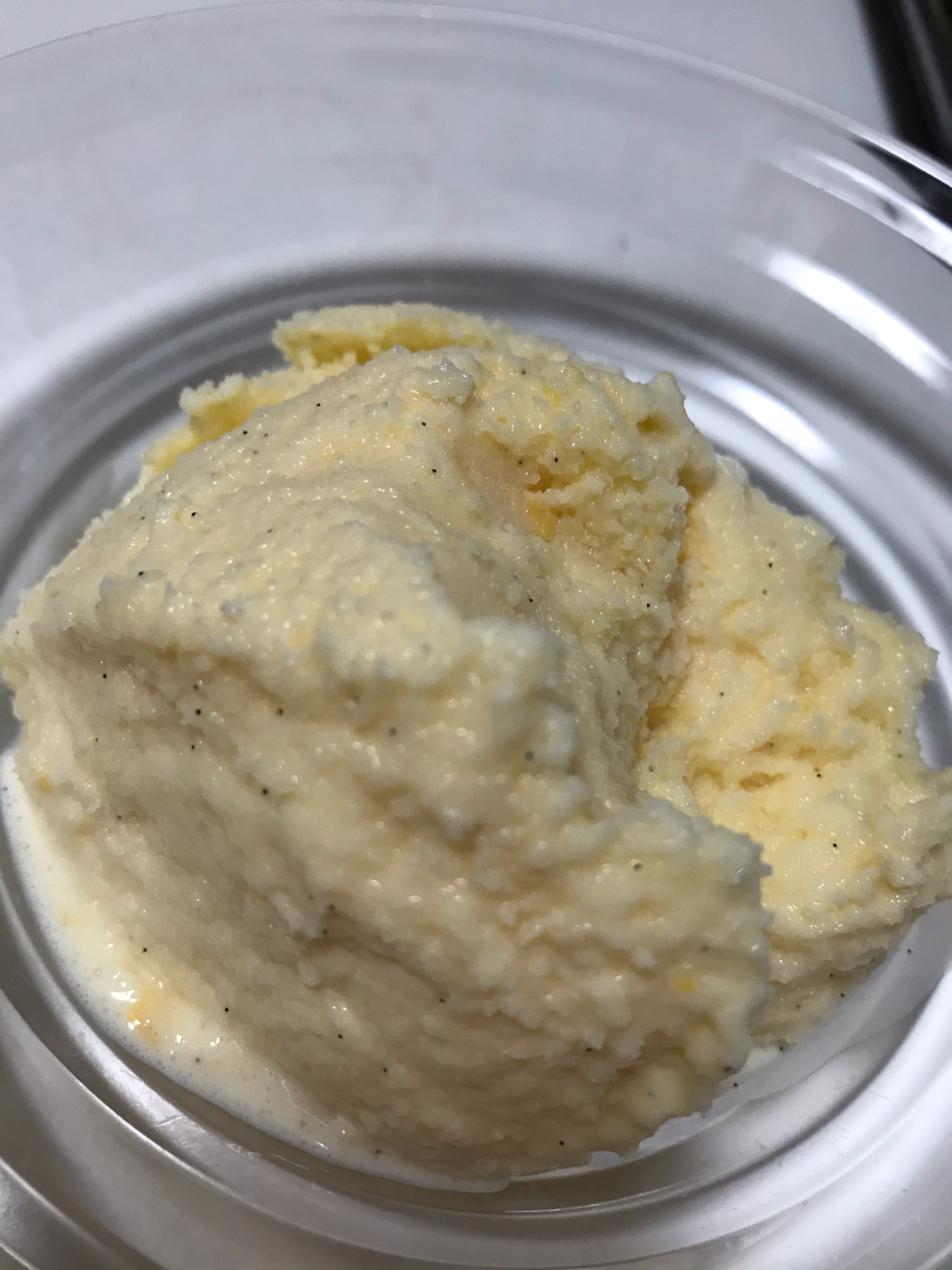 アイスクリーマーで作る簡単ミルクジェラート