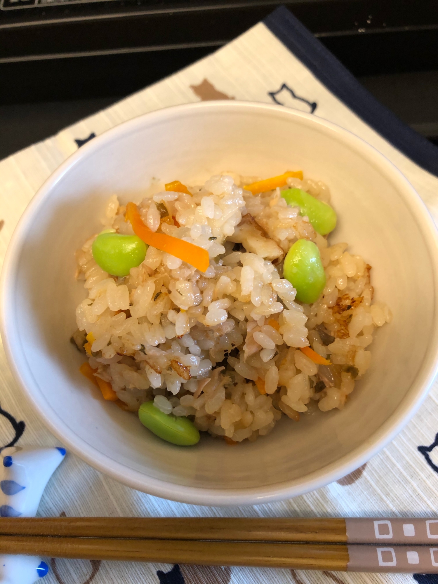 塩昆布入りツナの炊き込みご飯♪