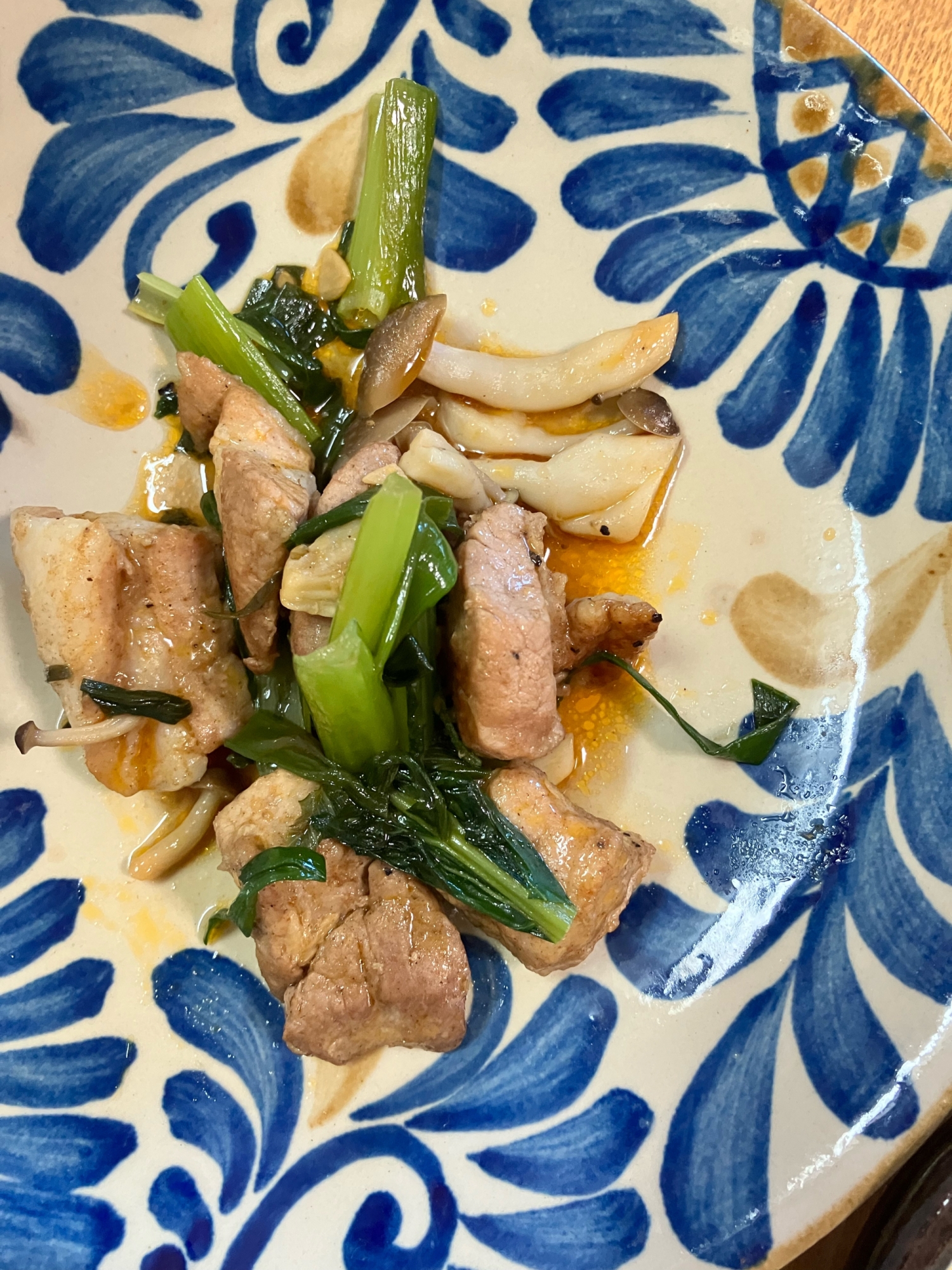 トンテキと小松菜の炒め物
