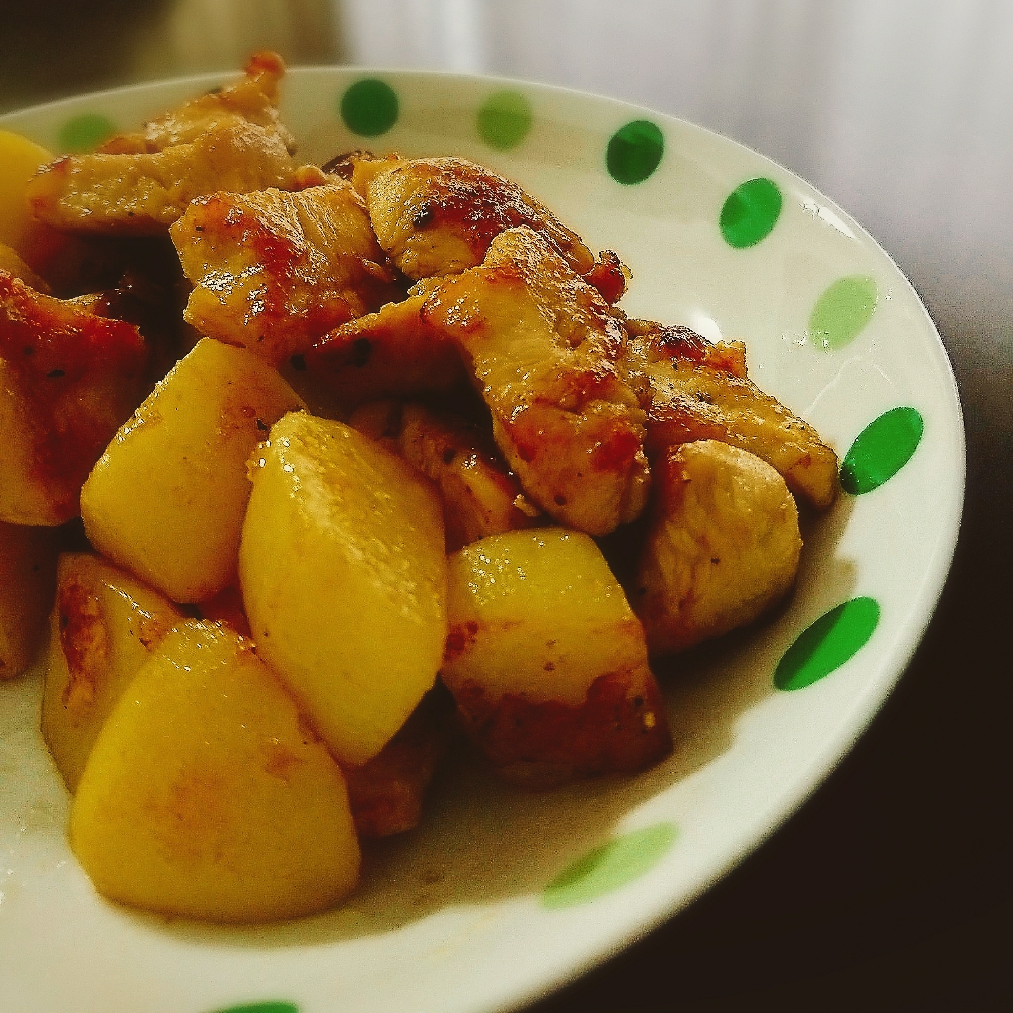 鶏むね肉とじゃがいものマヨポン炒め