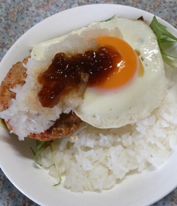 和風ロコモコ丼