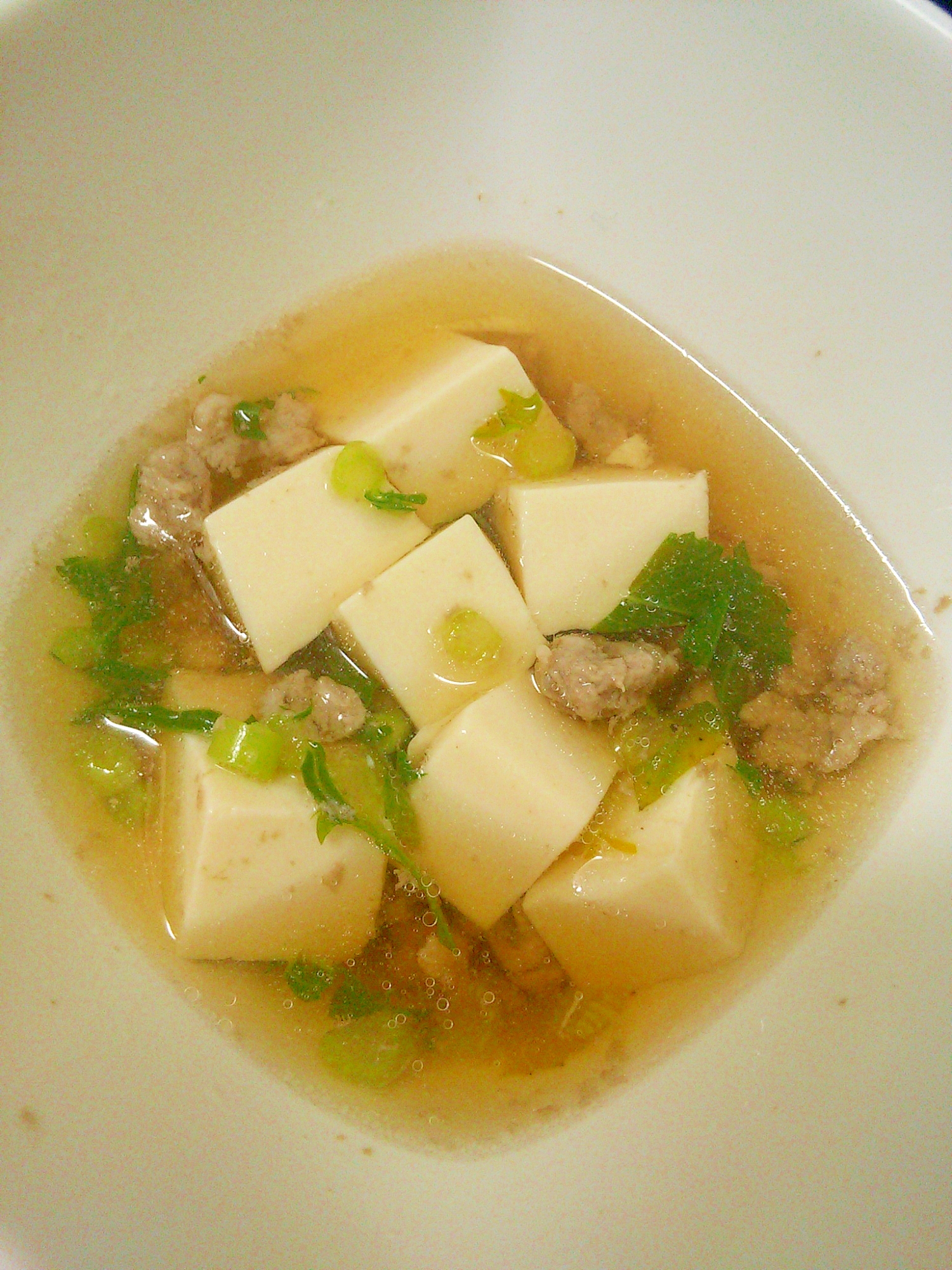 簡単★豚挽き肉と小松菜と豆腐の和風スープ