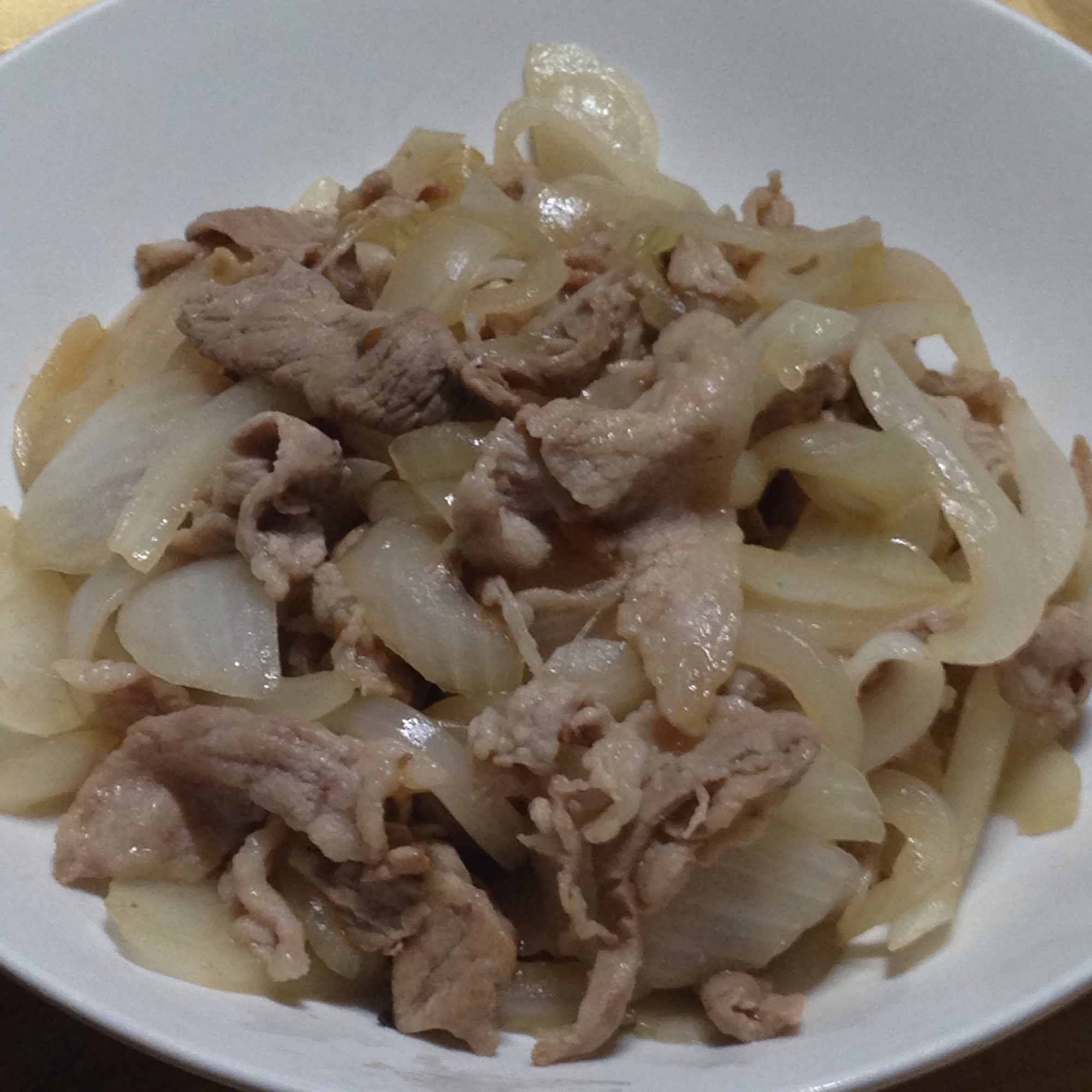 新玉ねぎと豚こま肉の甘酢醤油炒め♪