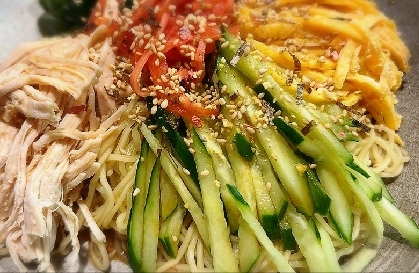 冷やし中華（絹さや・ミニトマト・錦糸卵etc..）