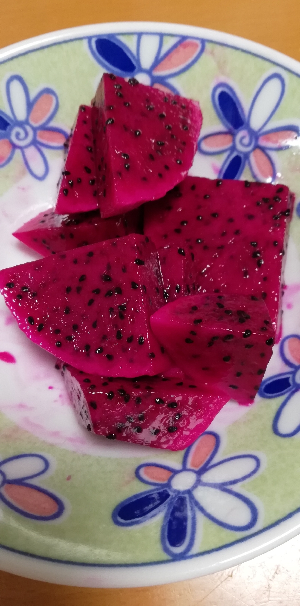 ドラゴンフルーツの切り方 レシピ 作り方 By しんしんし 楽天レシピ ドラゴンフルーツの切り方 レシピ 作り方 By しんしんし 楽天レシピ