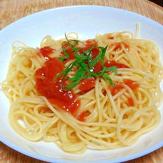 明太パスタソースに大葉とオリーブオイルをちょい足し