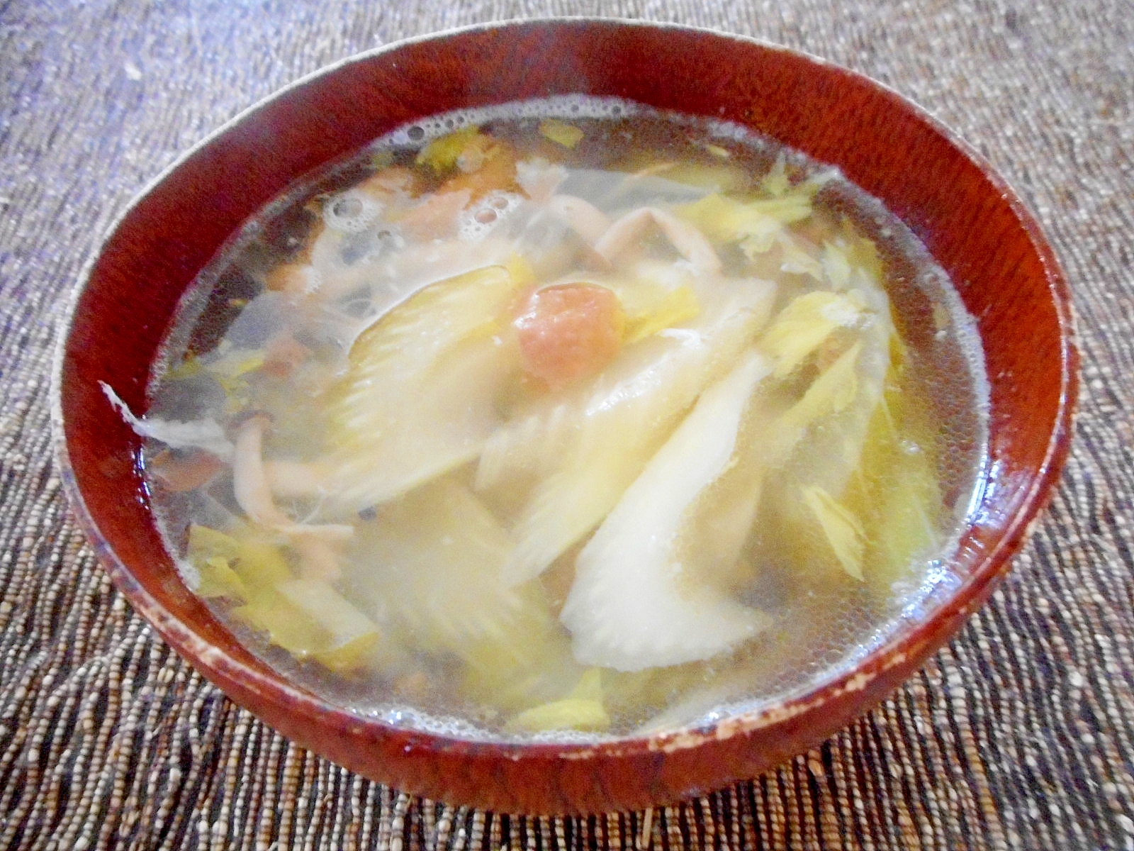 セロリの梅スープ