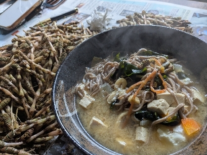 味噌汁リメイク！温かい蕎麦