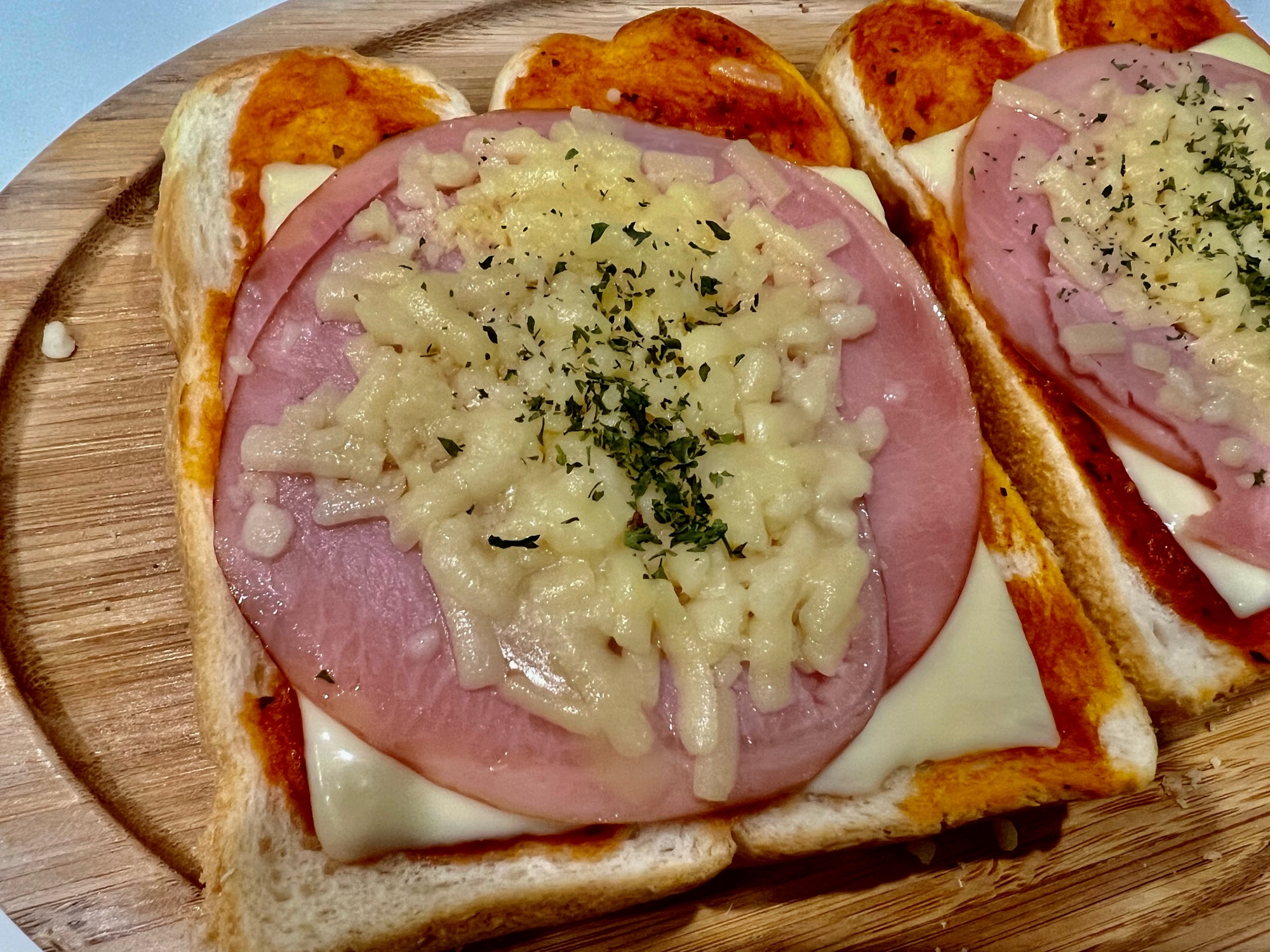 【簡単】ハムとチーズのピザトースト