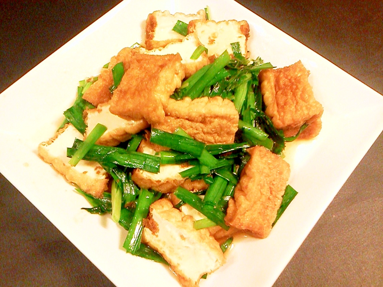 厚揚げとニラの焼肉のたれ炒め