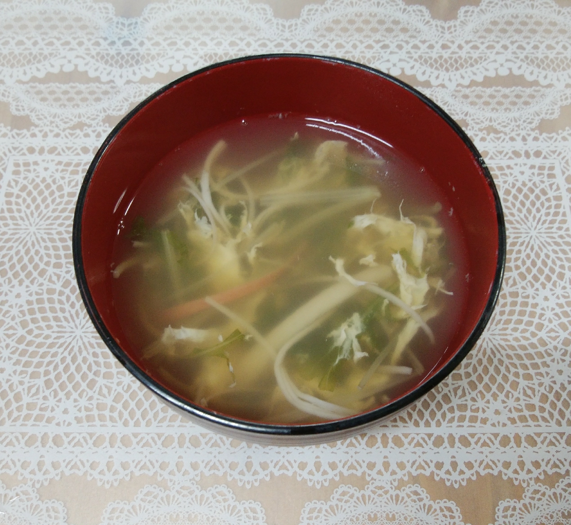 カニカマと水菜と卵のお吸い物☆