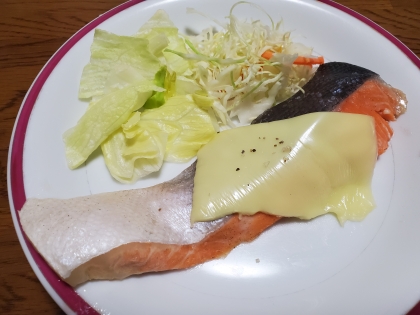 ⭐️超簡単❣️鮭のチーズ焼き⭐️