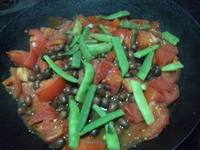 トマトといんげんの豆煮