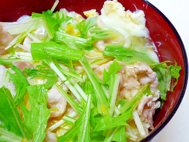 豚肉と水菜の卵丼　わさび風味