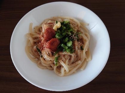 さっぱり♪冷やし梅かつおぶしうどん