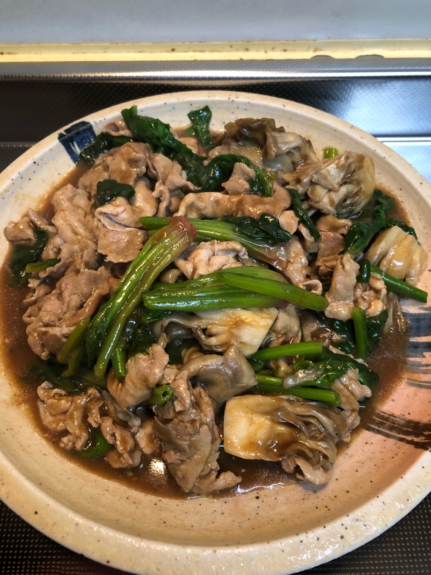 豚肉と舞茸とちぢみほうれん草のブラウンソース^_^