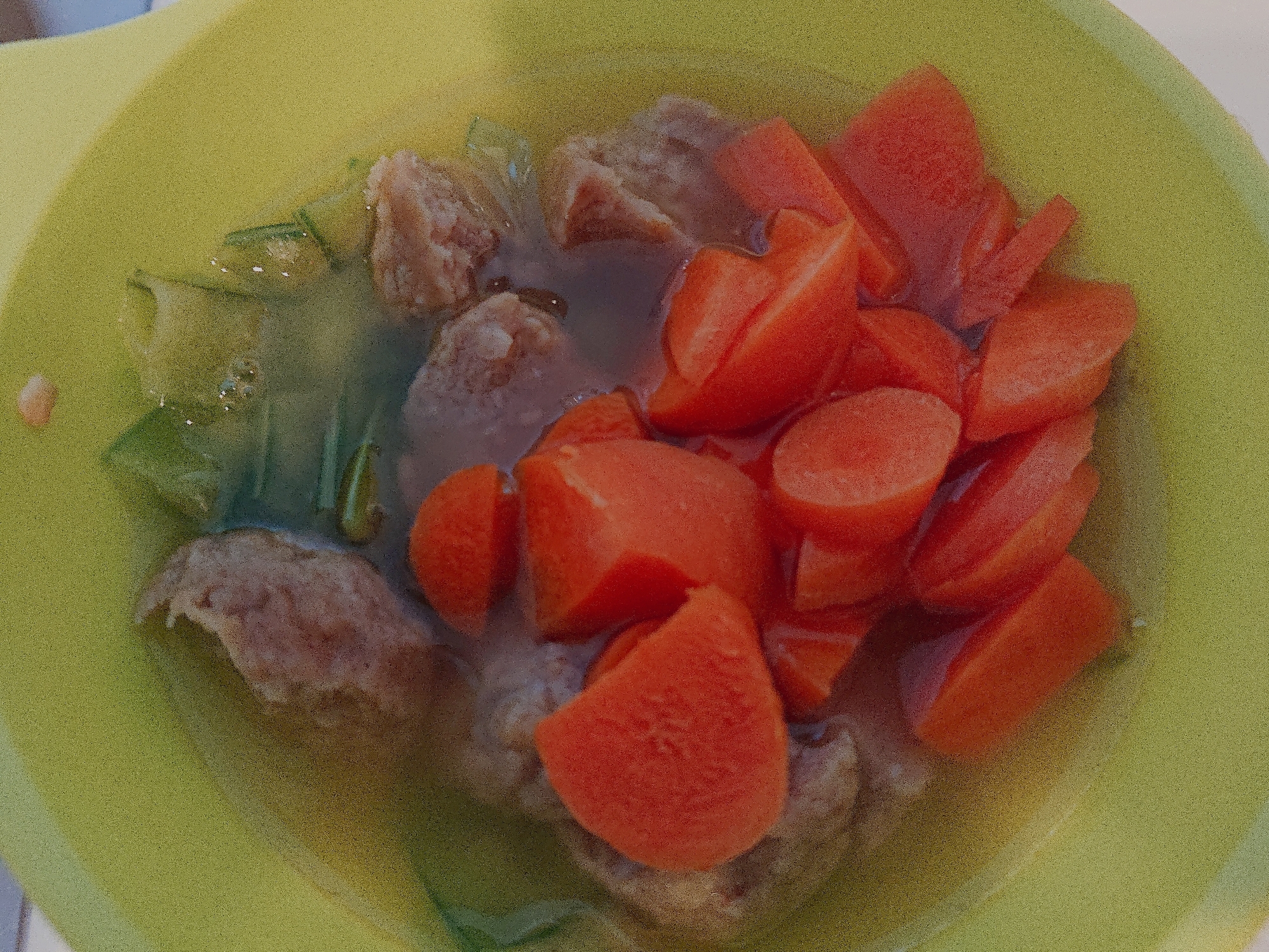 アサリ出汁の肉団子スープ
