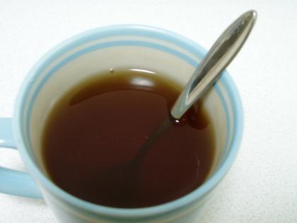 ほうじ茶ラテは好きですが、はちみつとほうじ茶はどうだろう？とおもいつつ試しました。
香ばしい紅茶？ミルクなしでも甘いほうじ茶はおいしいのですね！