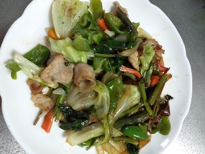 シンプルな野菜炒め
豚肉が夏バテ防止に
もやしが無かったので、空芯菜を入れました