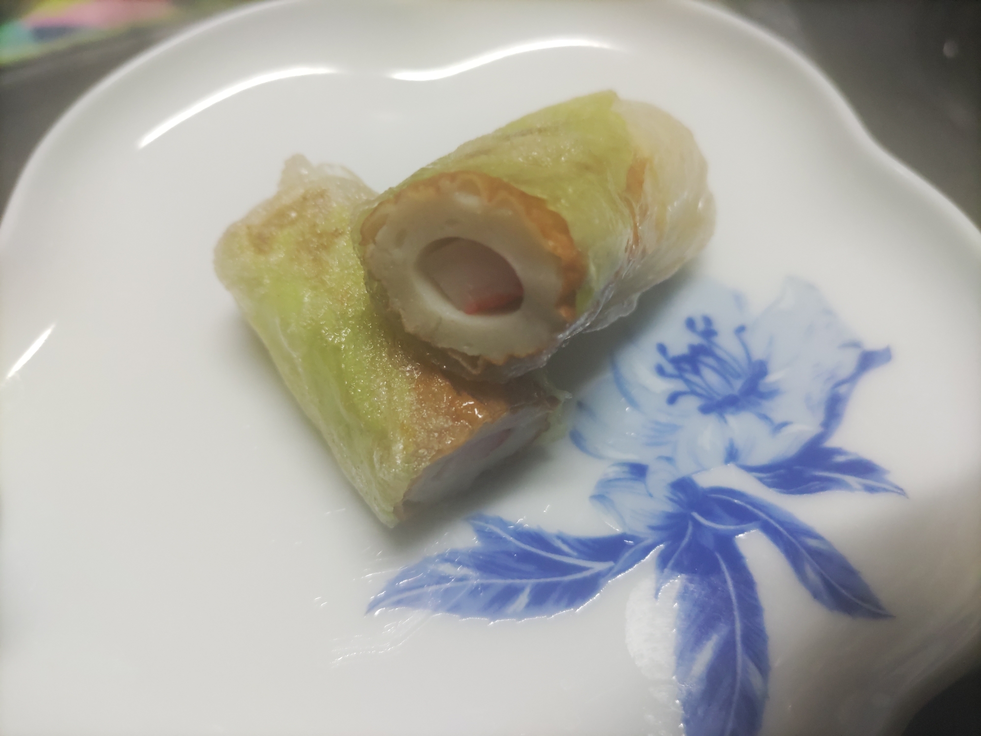ちくわカニカマとキャベツのライスペーパー巻き焼き